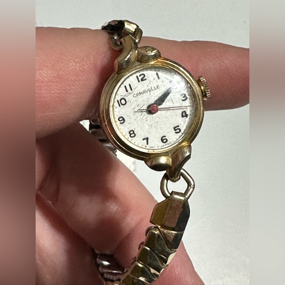 Message, Caravelle ladies wristwatch has not been tested*